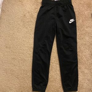 Boys sz7 Nike Joggers